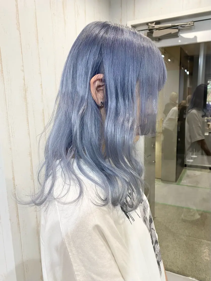 セミロング ヘアカラー ハイトーン💫 エクステ💫maiのヘアスタイル