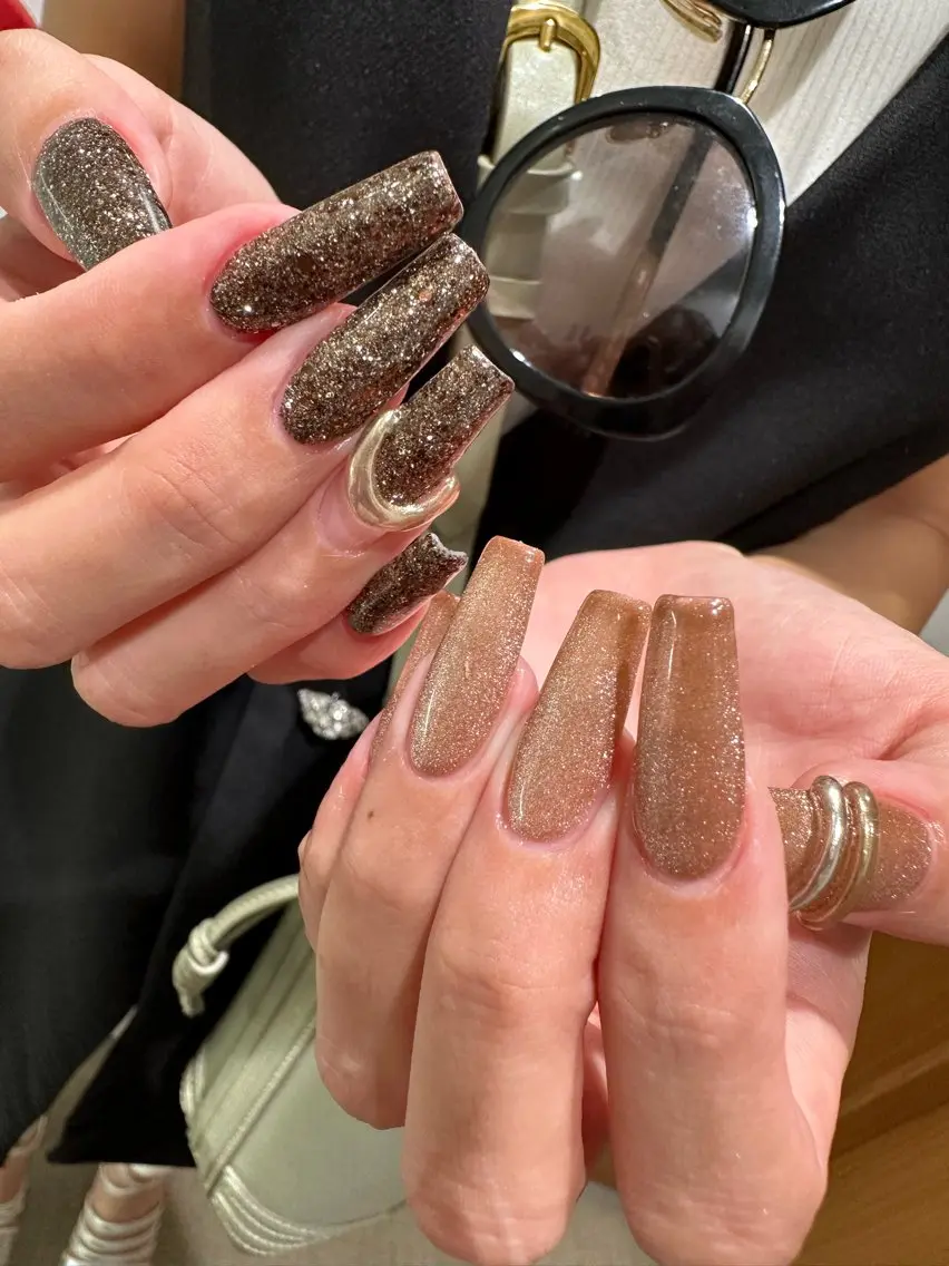 ネイル アートネイル フレンチネイル キラキラネイル ラメ(グリッター) ロングネイル SHIORI 📍渋谷 / 円山町のネイルデザイン