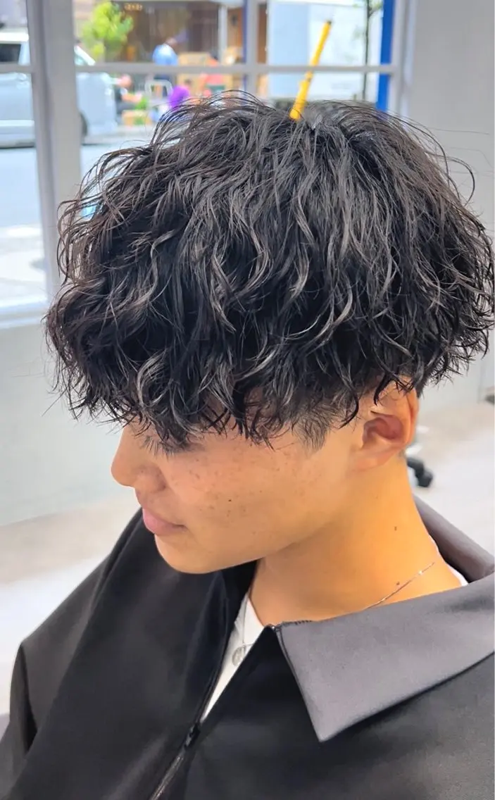ショート パーマ メンズ カット パーマ 🦩パーマン🦩佐藤 航太のヘアスタイル