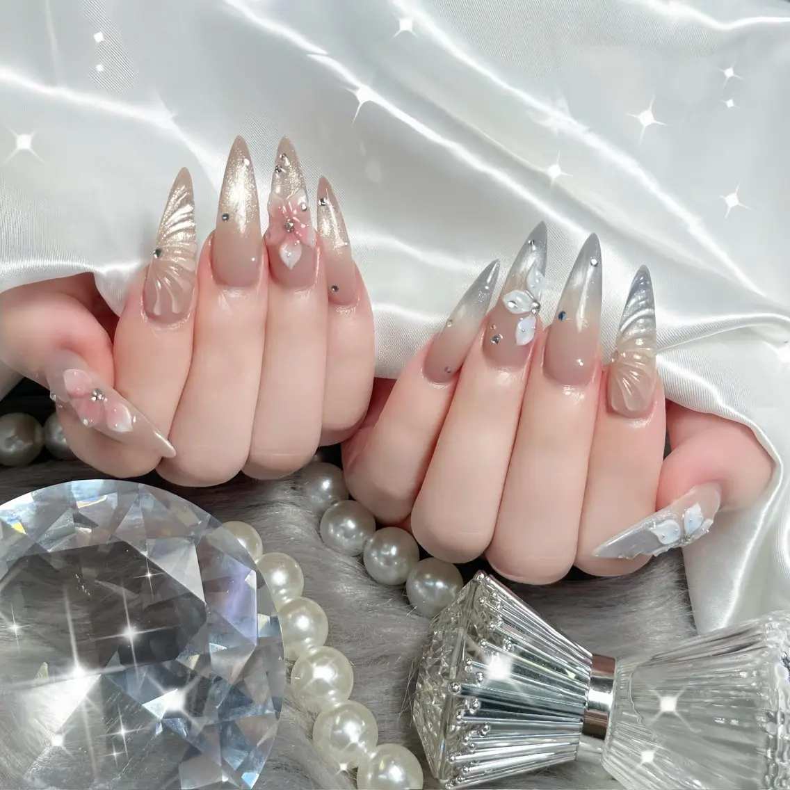 ネイル アートネイル ジェルネイル 韓国ネイル ニュアンスネイル ハンドネイル Luna Nail.Novaのネイルデザイン
