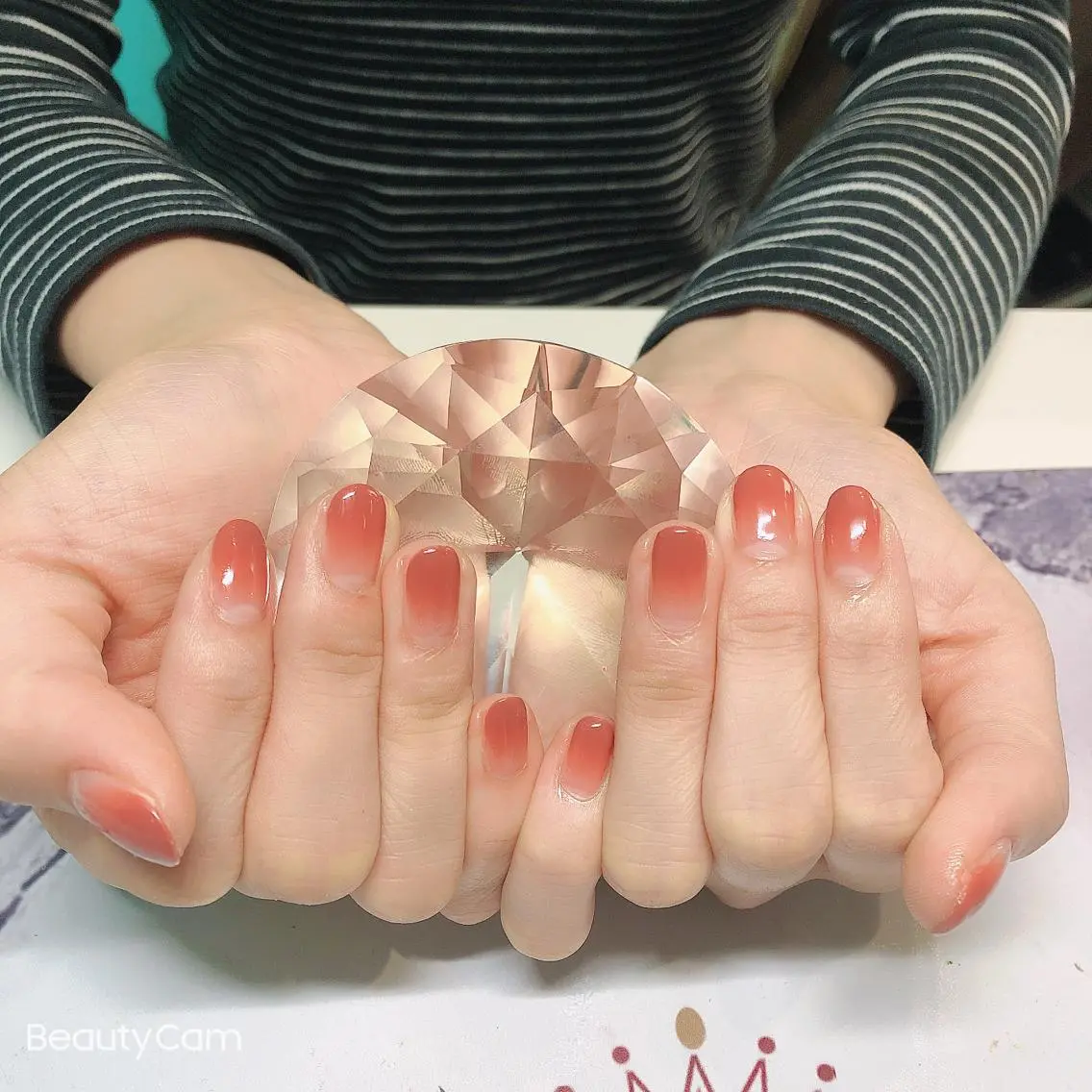 ネイル ガレンドウ 白澤 愛子のネイルデザイン