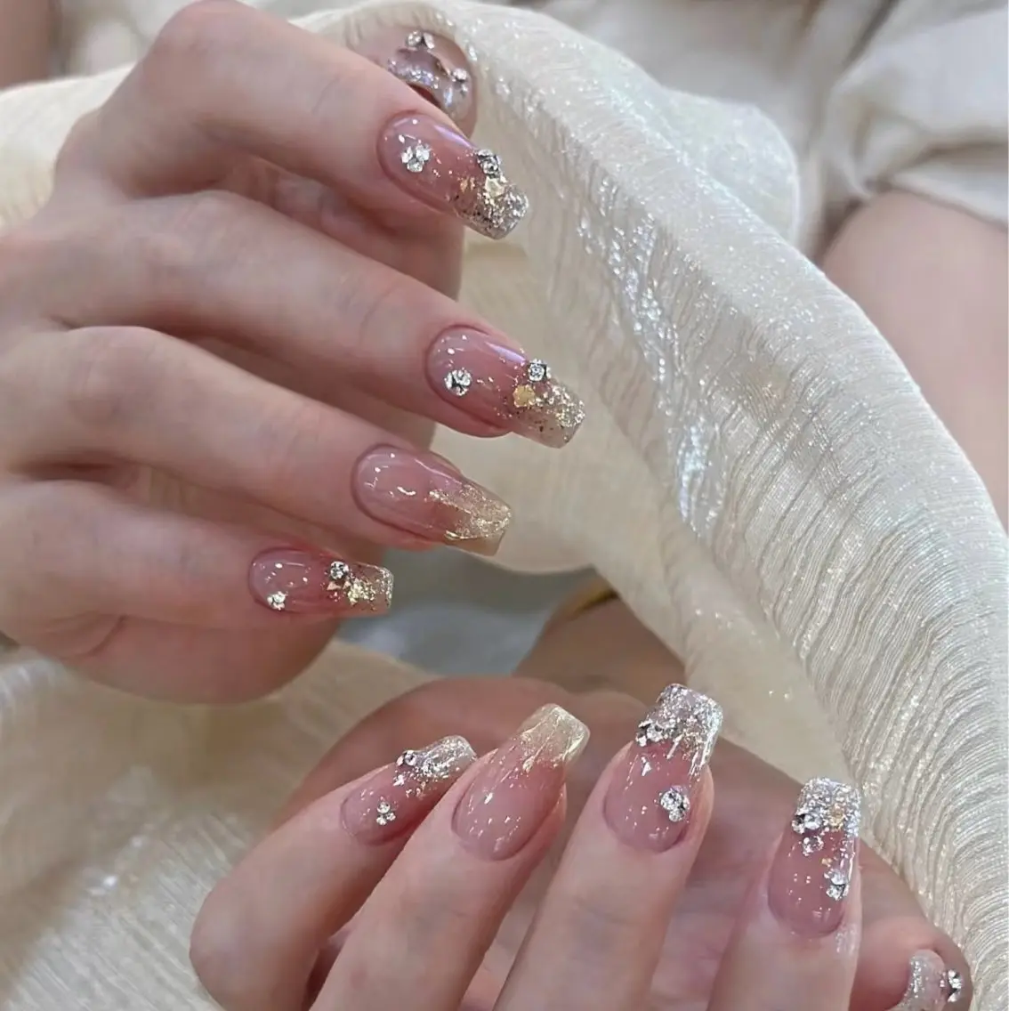 ネイル アートネイル オーロラネイル チークネイル 長さ出し フットネイル ハンドネイル Blossom nail_研修のネイルデザイン