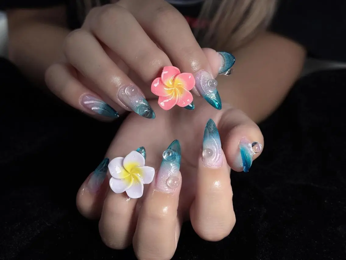 ネイル アートネイル チークネイル ドット フットネイル フレンチネイル Mika Nails 心斎橋のネイルデザイン
