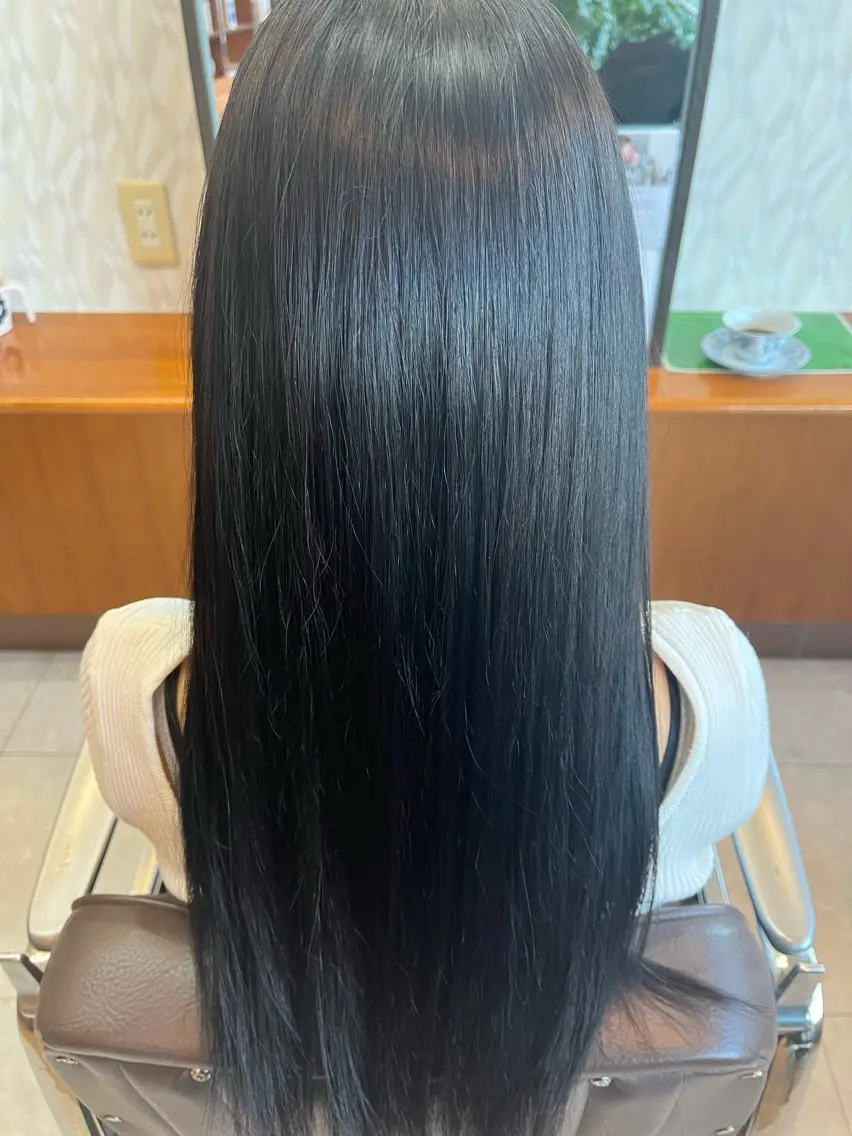 ロング カラー アッシュ アッシュグレー アッシュグレージュ グレージュ 縮毛矯正 トリートメント 熊谷 はつなのヘアスタイル