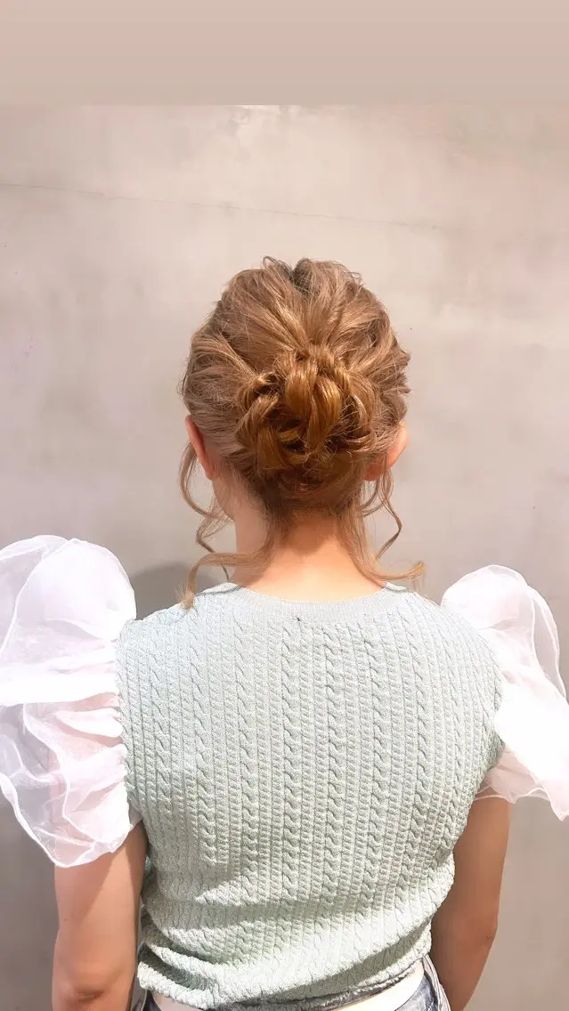 ロング ヘアアレンジ ヘアセット タナカ カナ🫧のヘアスタイル