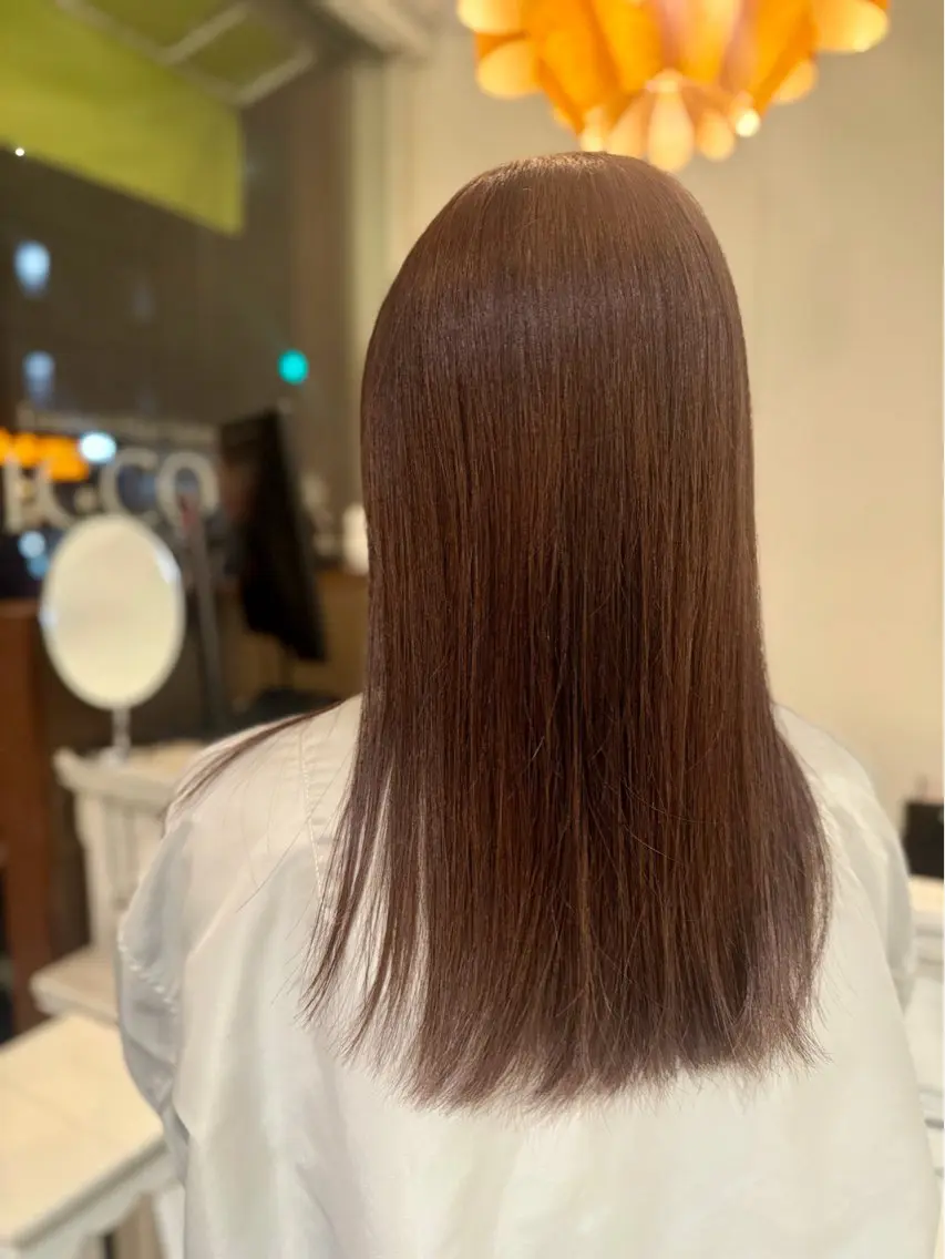 セミロング ピンクブラウン カット ヘアカラー NICCOLO室見 Erinaのヘアスタイル
