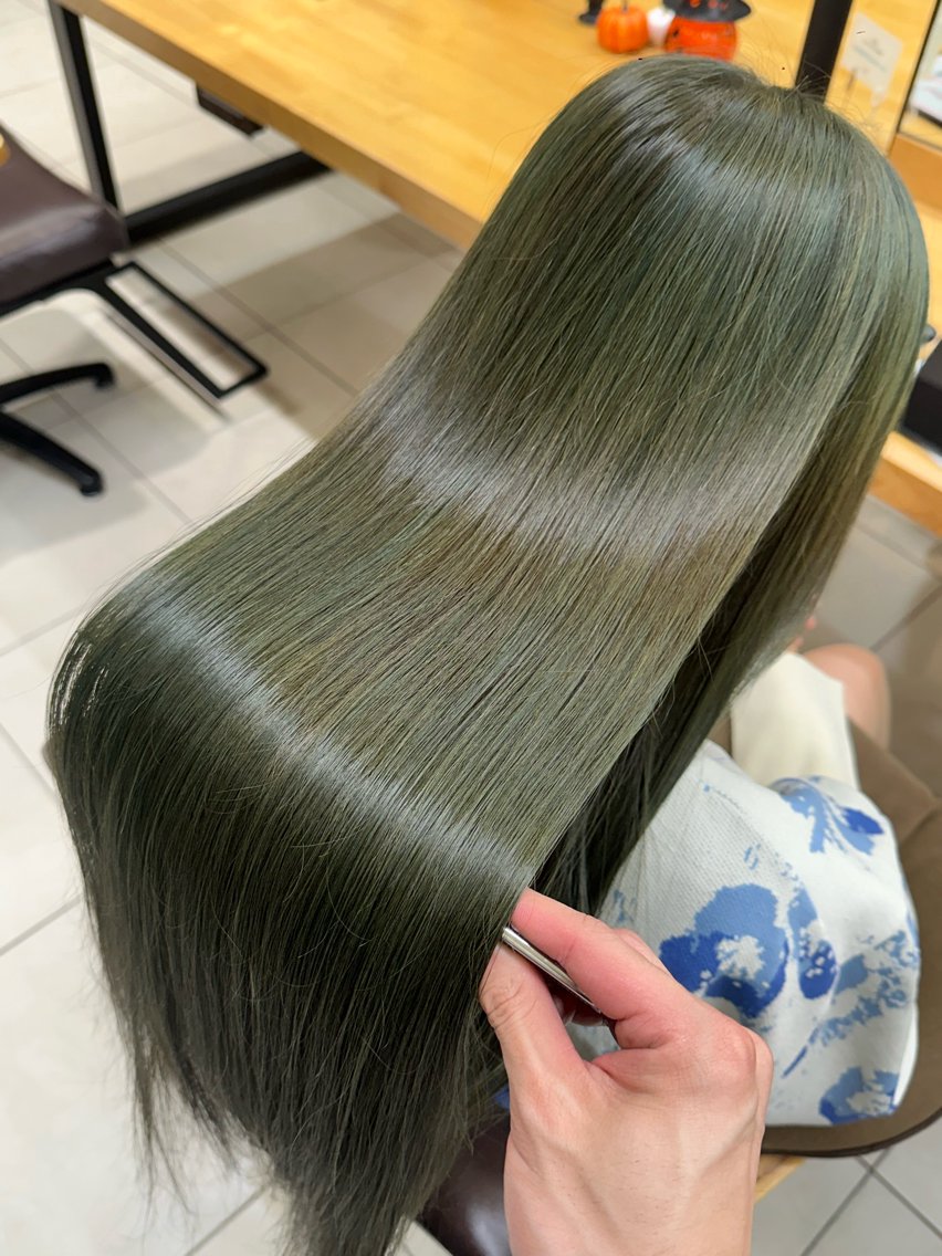 ロング カラー ブリーチ 透明感カラー ダブルカラー ブリーチなしカラー オリーブカラー ヘアカラー トリートメント 💎透明感カラー💎 🌟佐藤壮也🌟のヘアスタイル