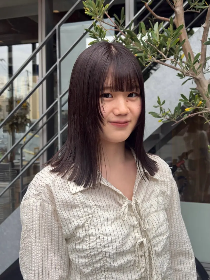 ミディアム 顔まわりレイヤー レイヤーカット 西村 清花のヘアスタイル