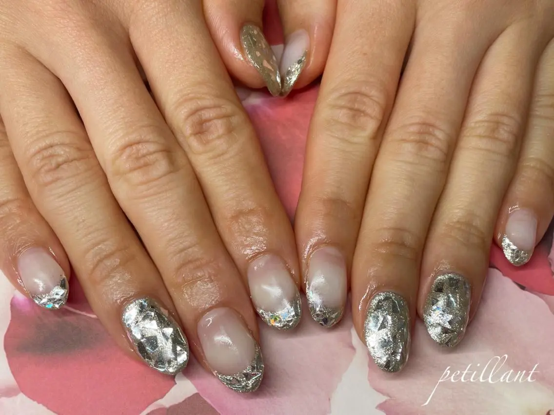 ネイル アートネイル フレンチネイル ガラスフレンチ nail salon petillantのネイルデザイン