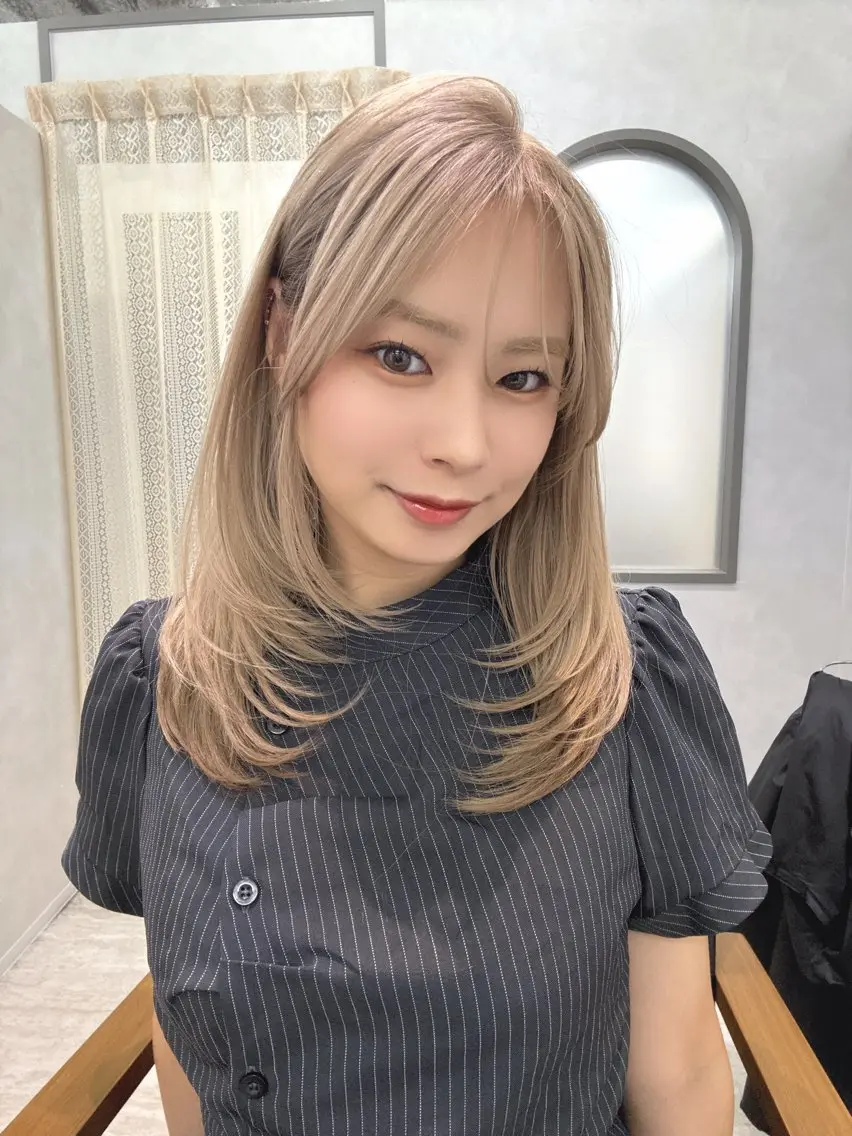 セミロング 天王寺 hinataのヘアスタイル