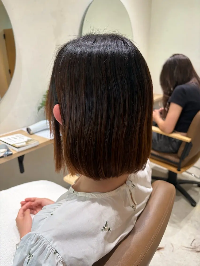ミディアム カット 縮毛矯正 トリートメント 千聖/ 暖色ハイトーン⛓🩶のヘアスタイル