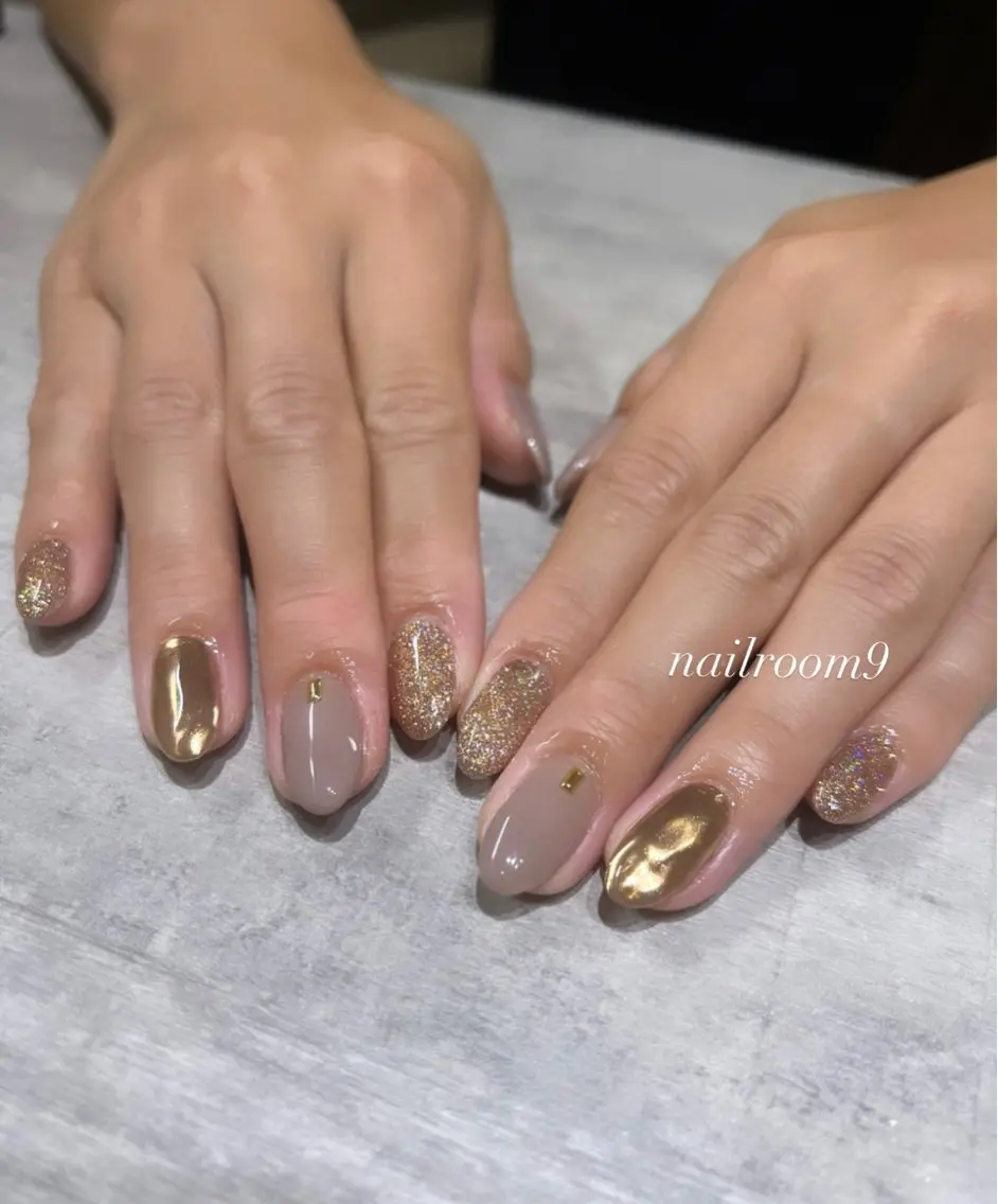 ネイル ミラーネイル ハンドネイル nail room9 ☺︎のネイルデザイン