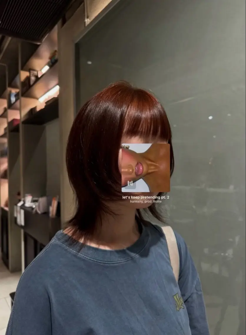 SAYA NEWTONのヘアスタイル