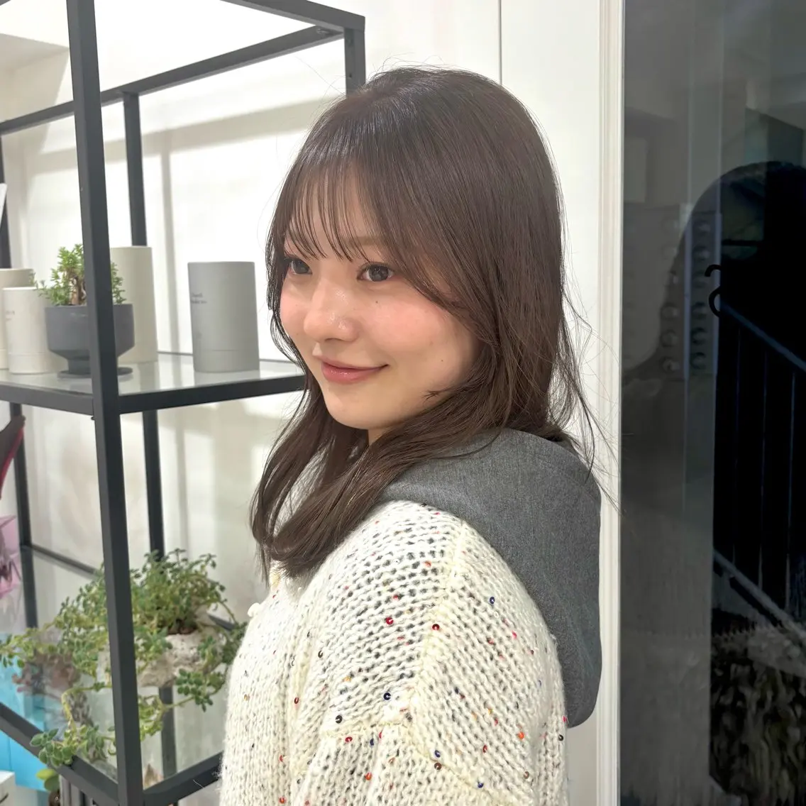 カラー 津上 恵美のヘアスタイル