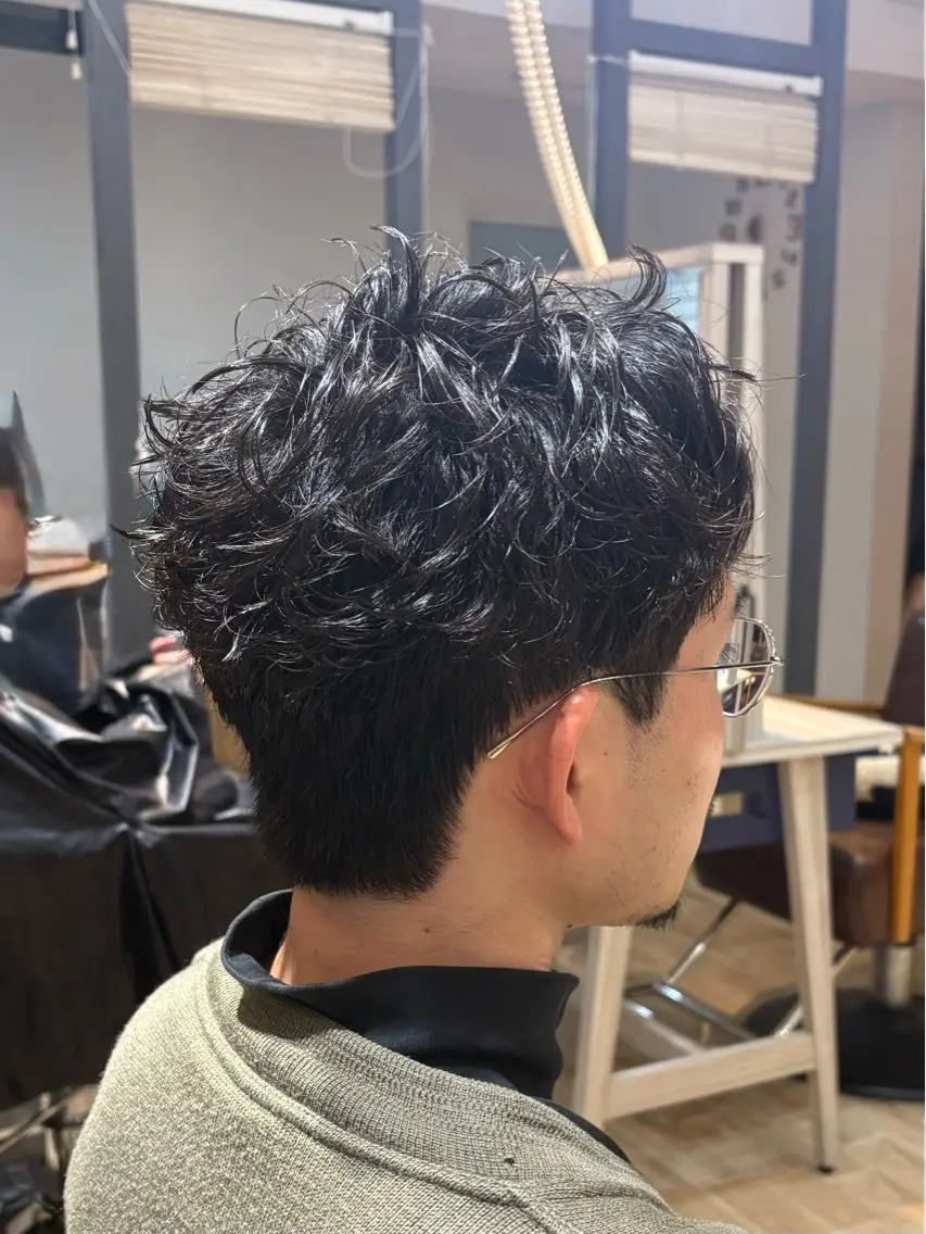 パーマ メンズ カット パーマ メンズカット/センタ ーパート /マミヤのヘアスタイル