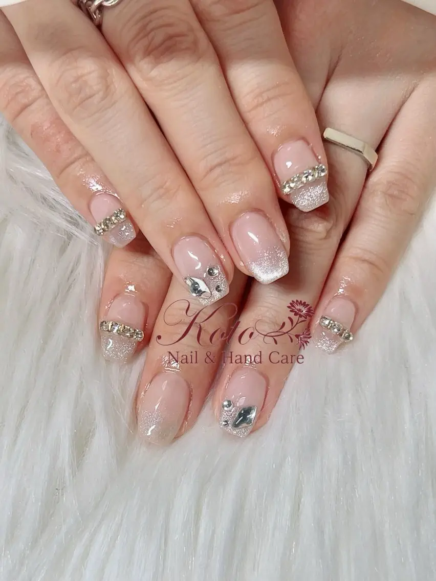 ネイル 長さ出し ジェルネイル 持ち込み ニュアンスネイル 赤色 ハンドネイル Nail Salon KOTOのネイルデザイン
