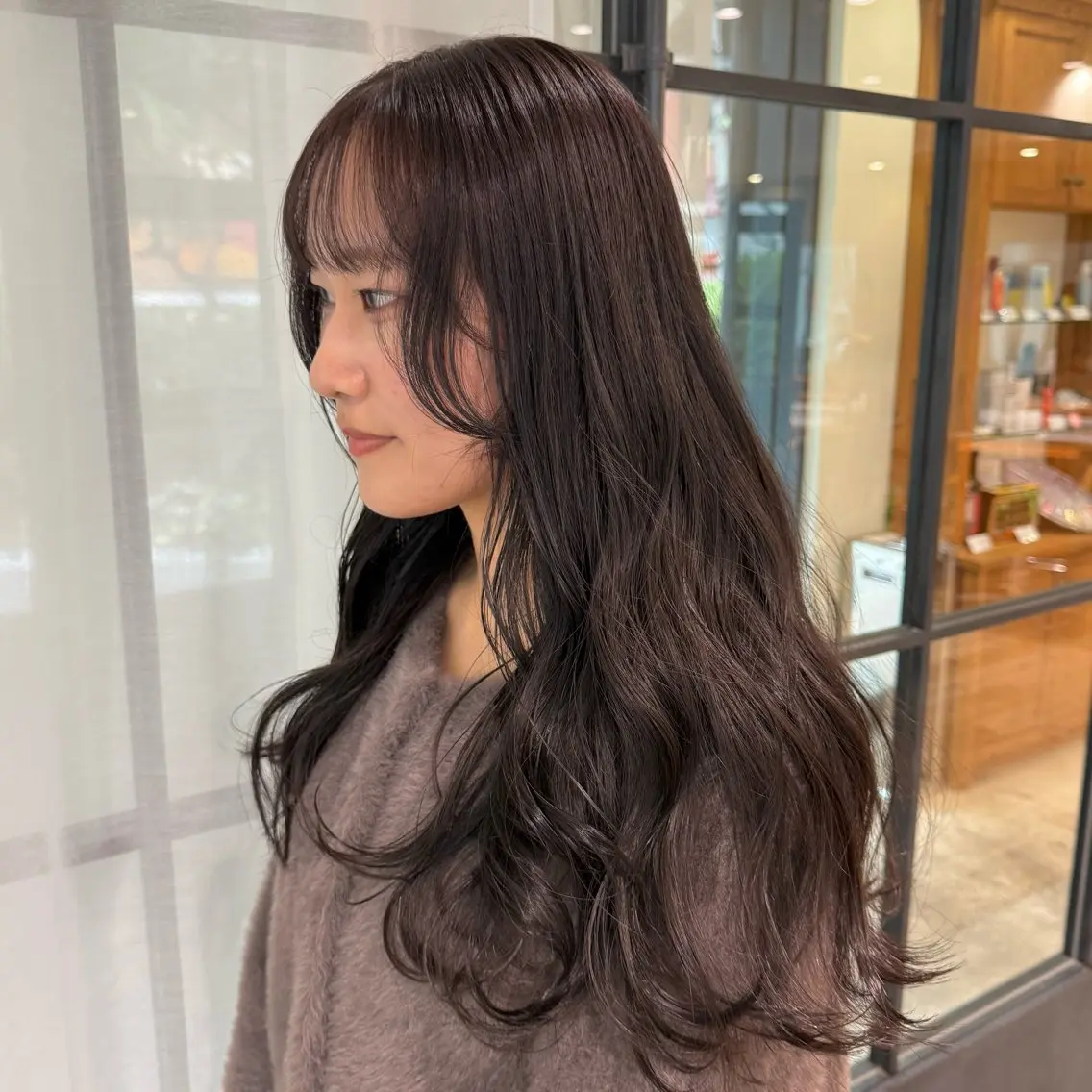 ロング カラー ブラウンカラー くすみブラウン レイヤーカット ヘアカラー nana/ボブ/ レイヤー/梅田のヘアスタイル