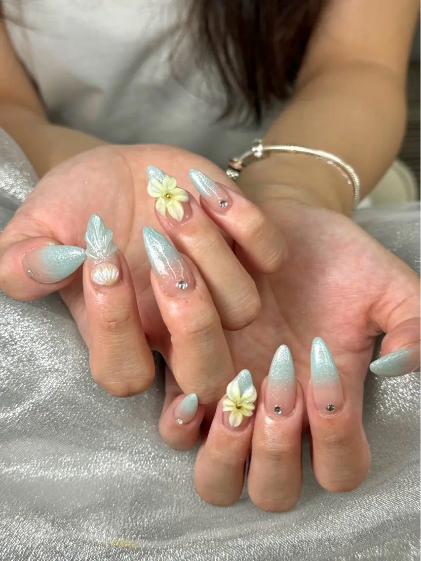 ネイル フットネイル 氷ネイル・うるうるネイル マットネイル ニュアンスネイル リボン ハンドネイル Akina Nailのネイルデザイン