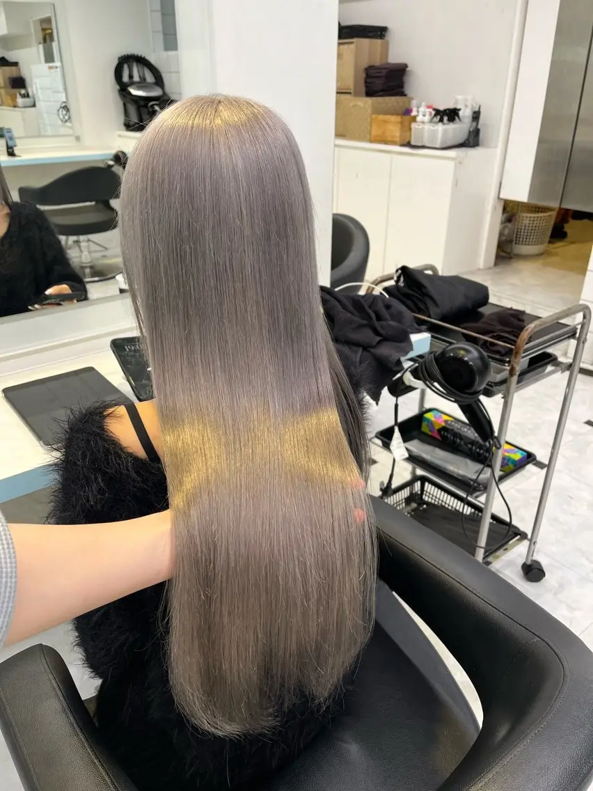 ロング カラー ヘアカラー トリートメント ブリーチカラー 🩵MIZUKIのヘアスタイル