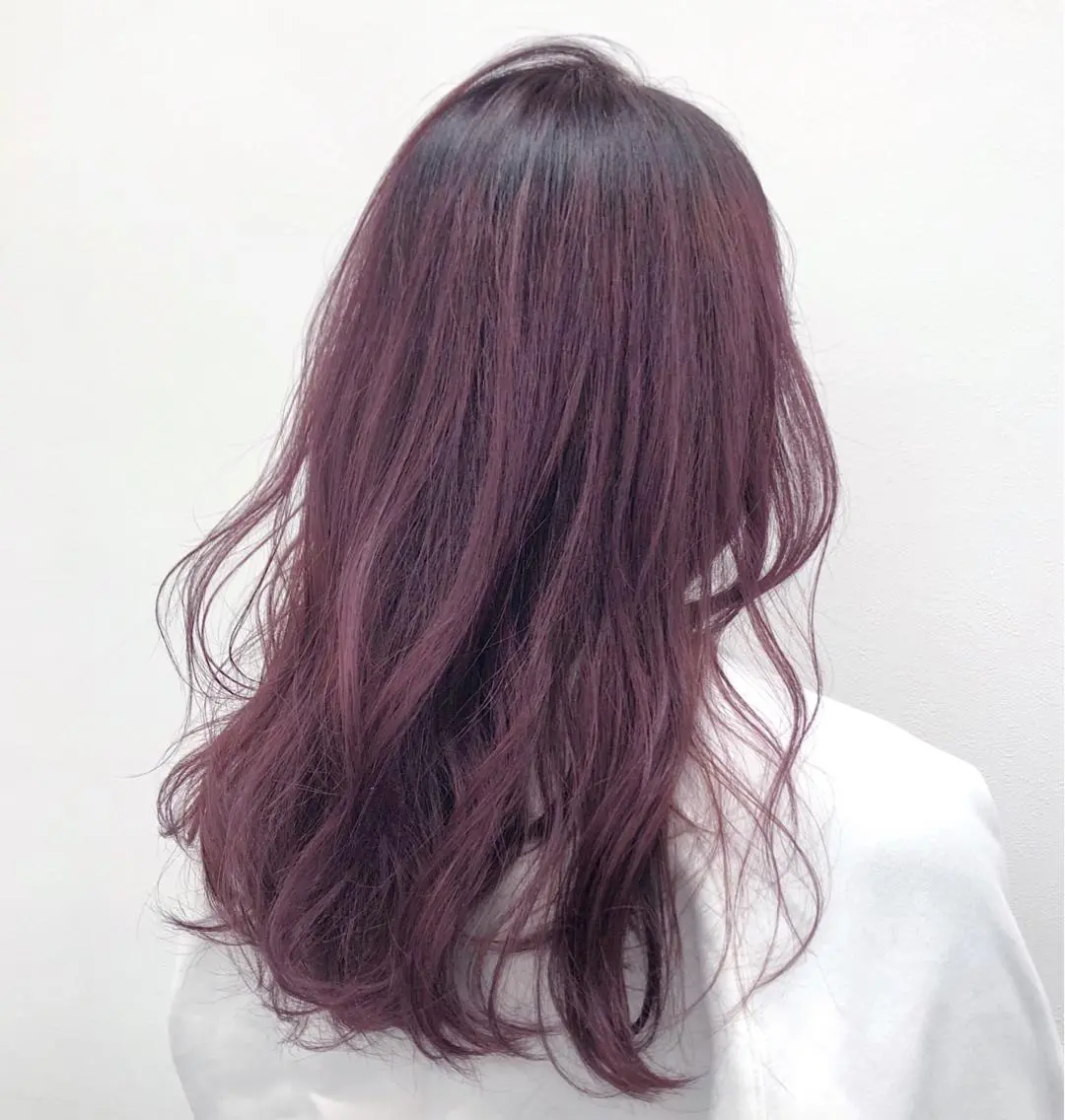 ミディアム カラー カシス ピンクカラー 柔らかbeige モトキのヘアスタイル