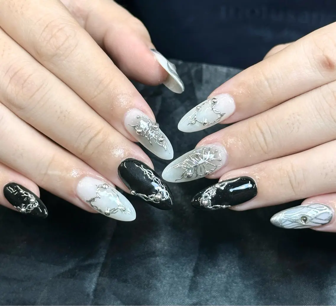 ネイル Iconic Nailのネイルデザイン