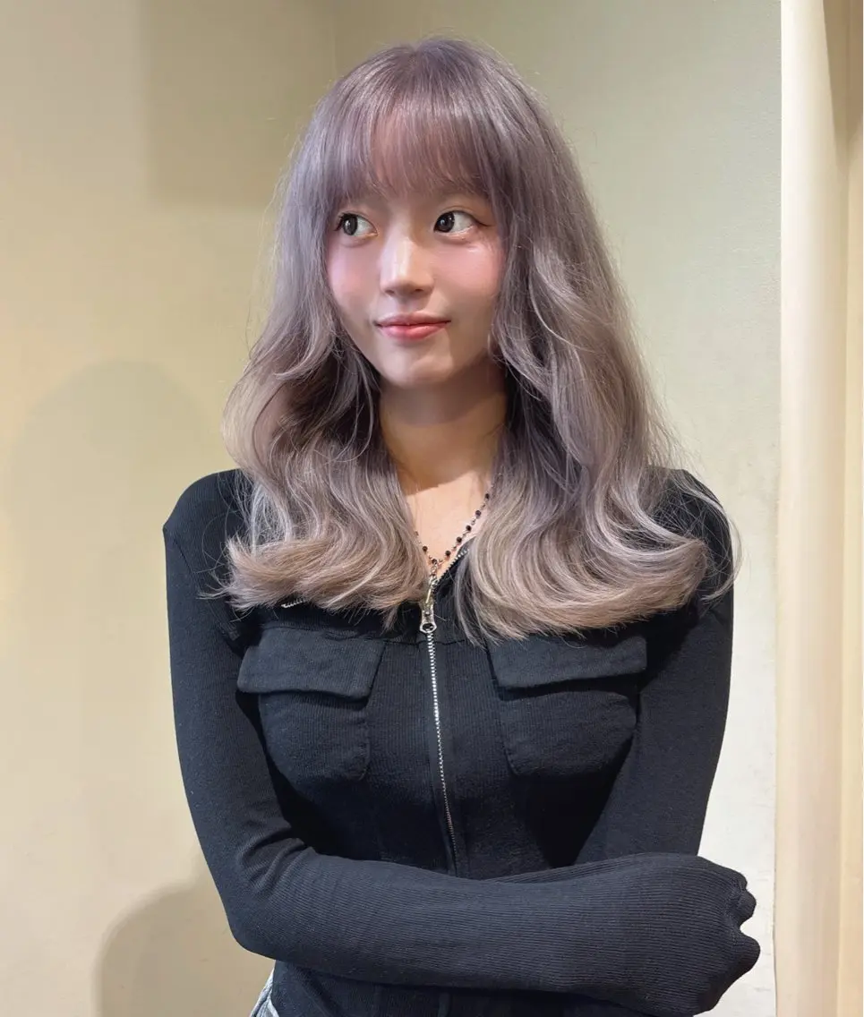 《ミニモ限定🤍フルコース》ケアブリーチ＋カット＋高濃度補修トリートメント／話題のレイヤーカットも◎の写真