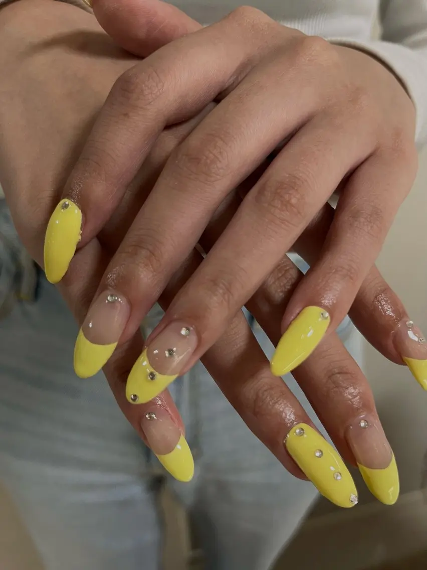 ネイル フレンチネイル ハンドネイル yuno nail🫧のネイルデザイン
