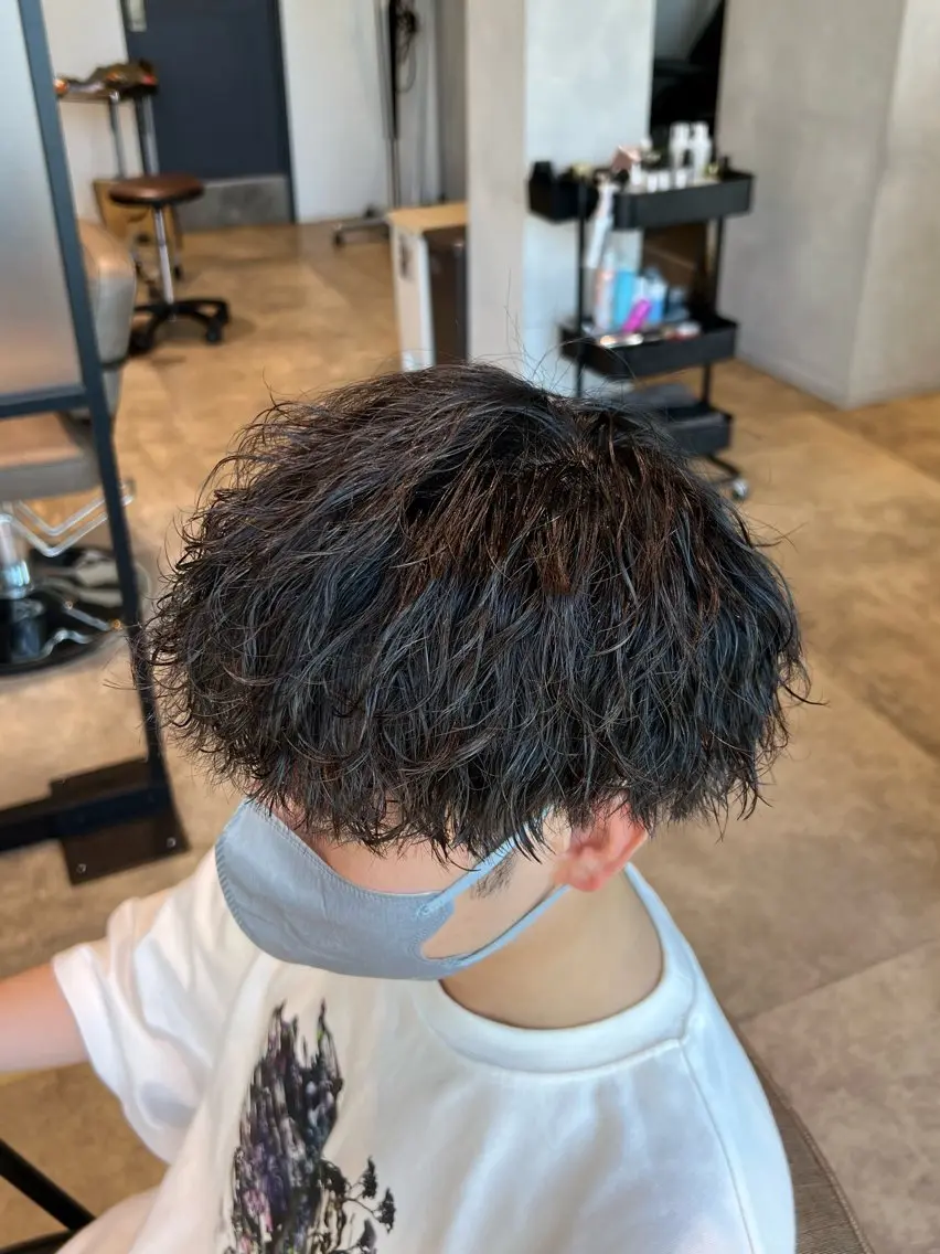 ショート パーマ メンズ メンズパーマ 波巻きパーマ カット パーマ メンズパーマ特化/ むらたのヘアスタイル