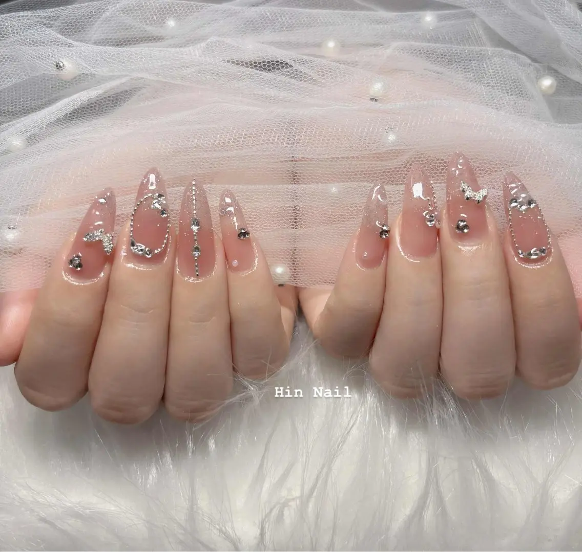 ネイル ハンドネイル HIN NAILのネイルデザイン
