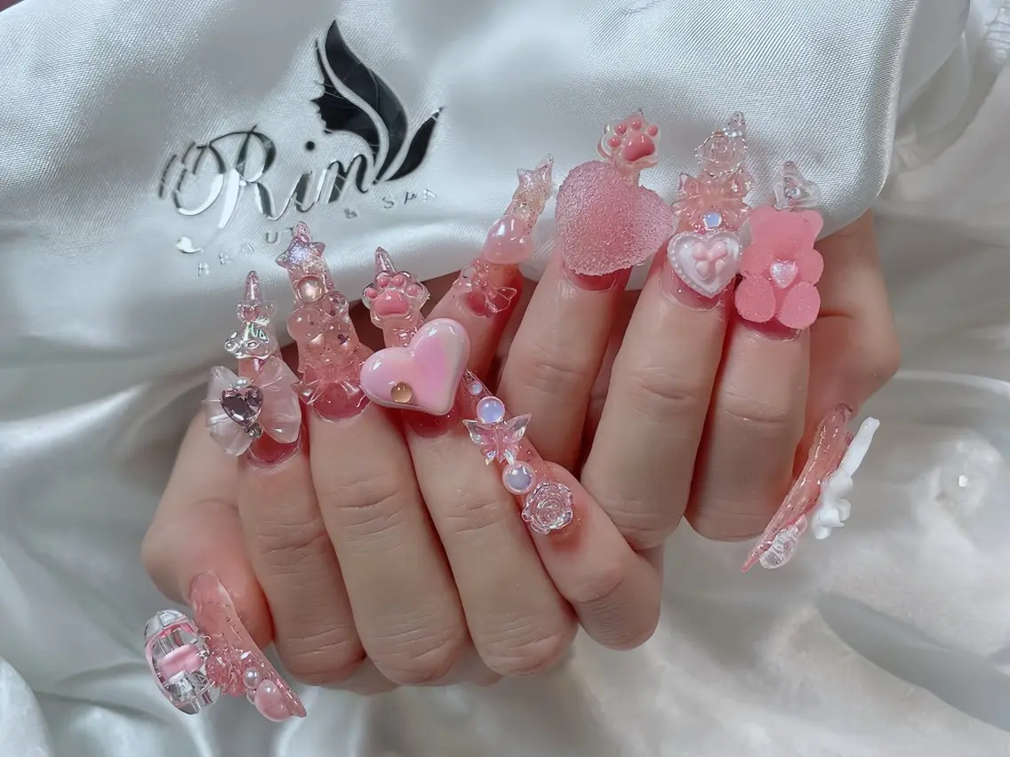 ネイル 成人式 ロングネイル ネイルチップ ハンドネイル Rin Nail 新大久保店のネイルデザイン