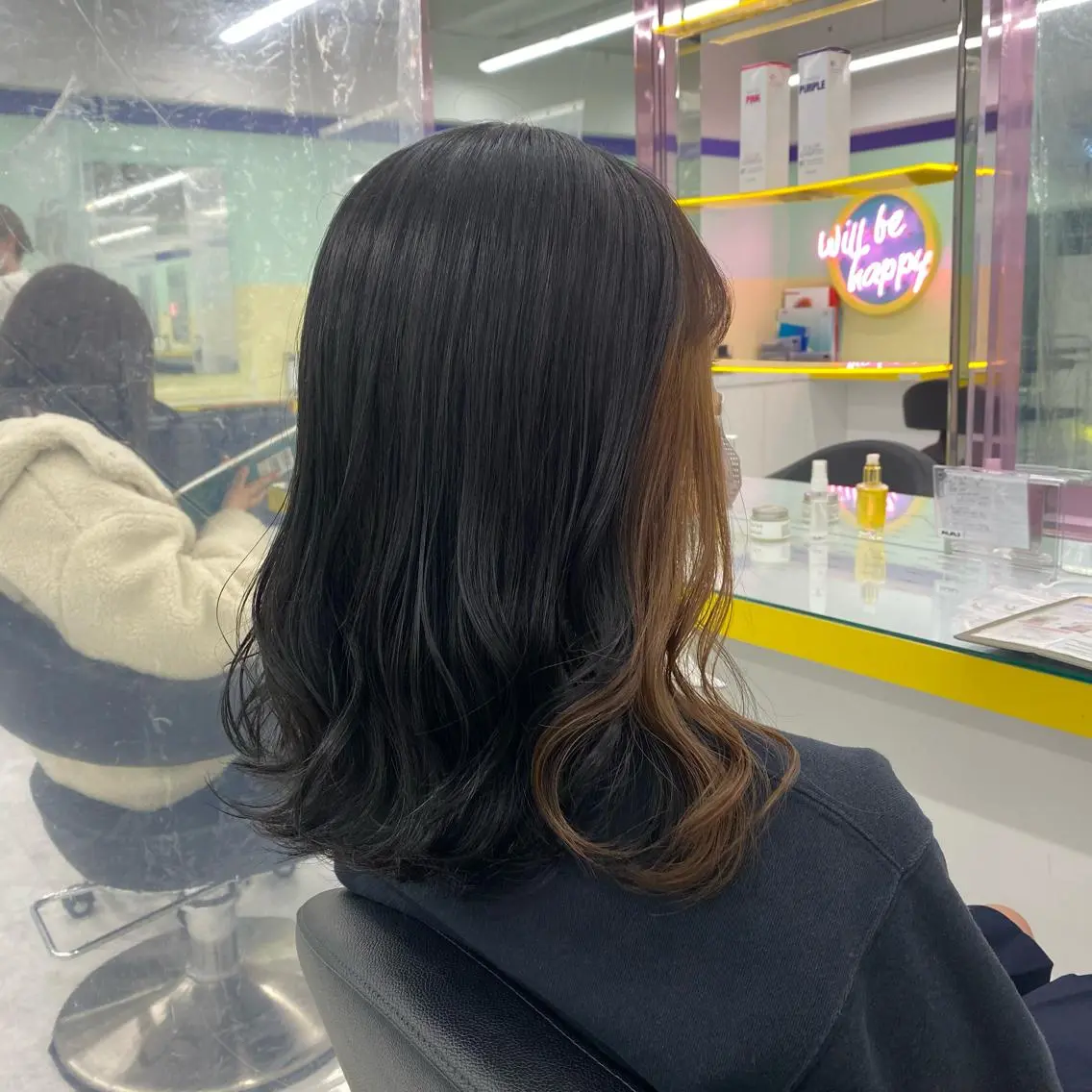 セミロング カラー ヘアアレンジ ヘアカラー トリートメント mai🍑暖色カラー /レイヤー💖のヘアスタイル