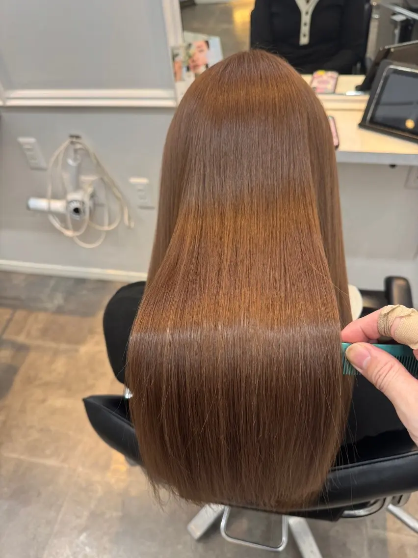 セミロング トリートメント ウィステリア アネックスのヘアスタイル