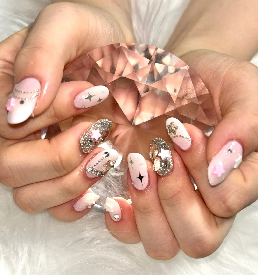 ネイル グラデーション キラキラネイル 持ち込み Natsumi 【protea】のネイルデザイン