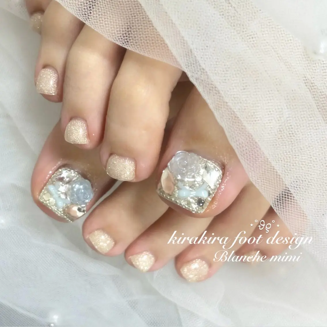 ネイル フットネイル Blanche mimi.u_aのネイルデザイン