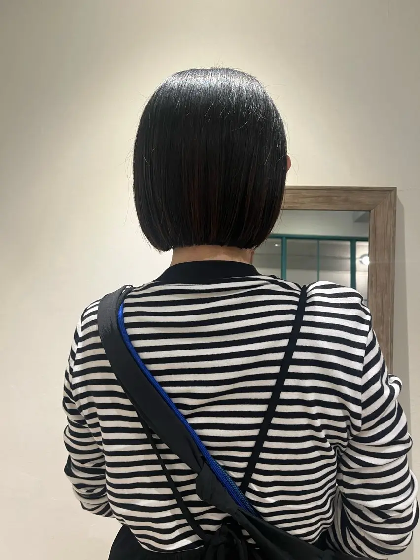 ショート カラー カット トリートメント ヘッドスパ 地毛風ストレート ミニボブ🌷江梨🍎のヘアスタイル
