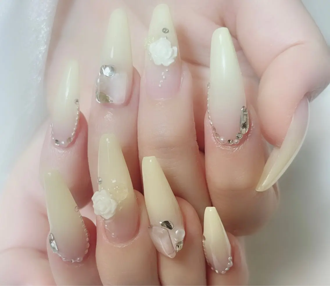 ネイル 長さ出し 持ち込み Amina nail salonのネイルデザイン