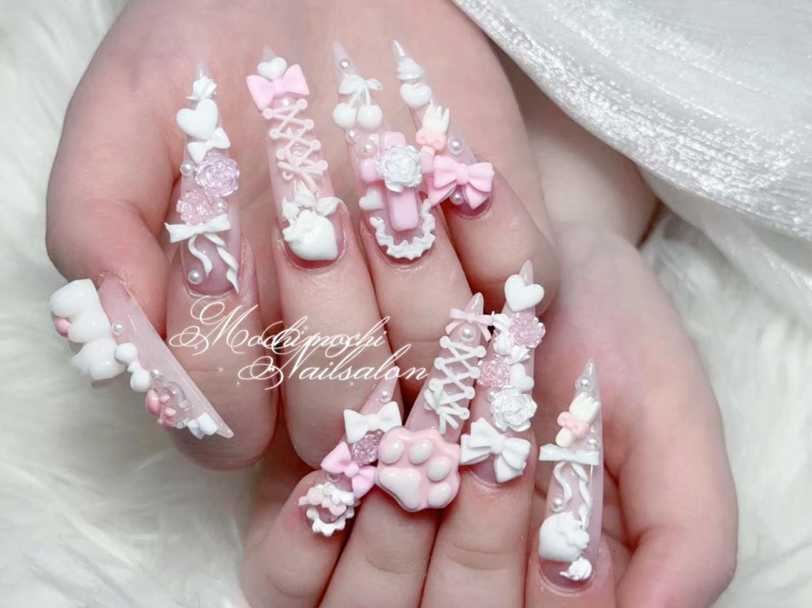 ネイル 長さ出し キラキラネイル 韓国ネイル ロングネイル マグネットネイル ハンドネイル ハンドケア MUNI🎀 NAIL のネイルデザイン