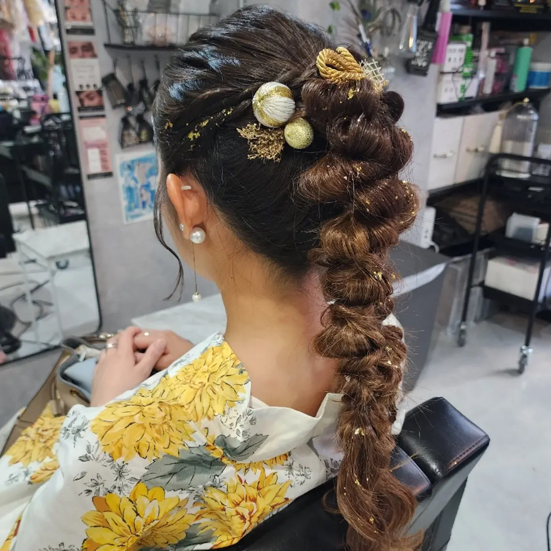 ヘアアレンジ 成人式 卒業式のヘアスタイル ESTELA... OHARA のヘアスタイル