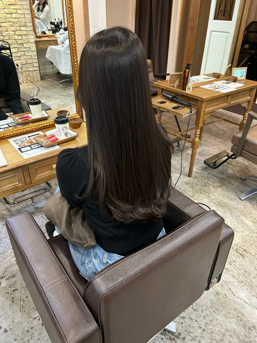 ロング カラー カット 縮毛矯正 トリートメント 小澤 一稀のヘアスタイル