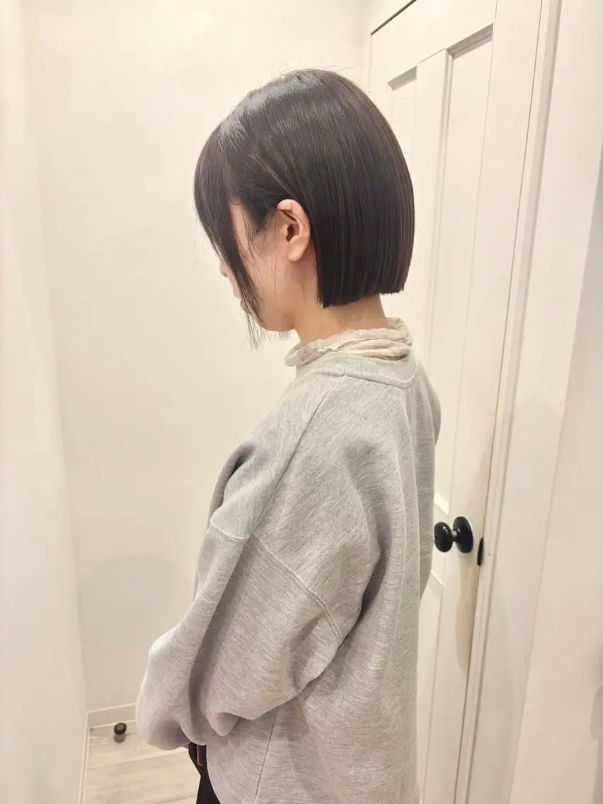 ショート 草野ゆずき⌇縮毛矯正 ⌇Wカラー⌇レイヤーのヘアスタイル