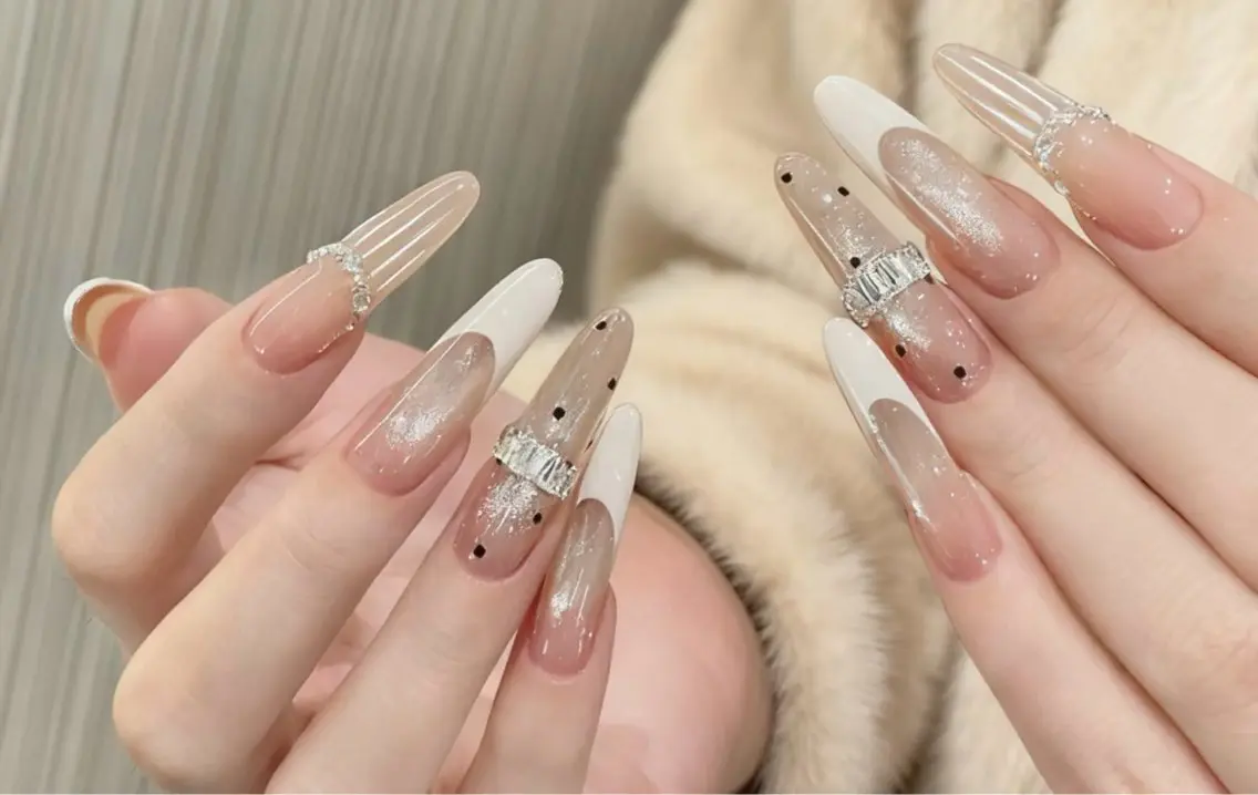 ネイル ハンドネイル Luvia Ginzaのネイルデザイン