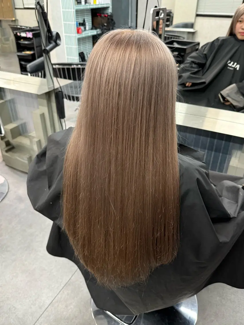 ロング カラー ブリーチ ケアブリーチ ハイトーンカラー ヘアカラー 暖色ハイトーン特化 ✨️シンジのヘアスタイル