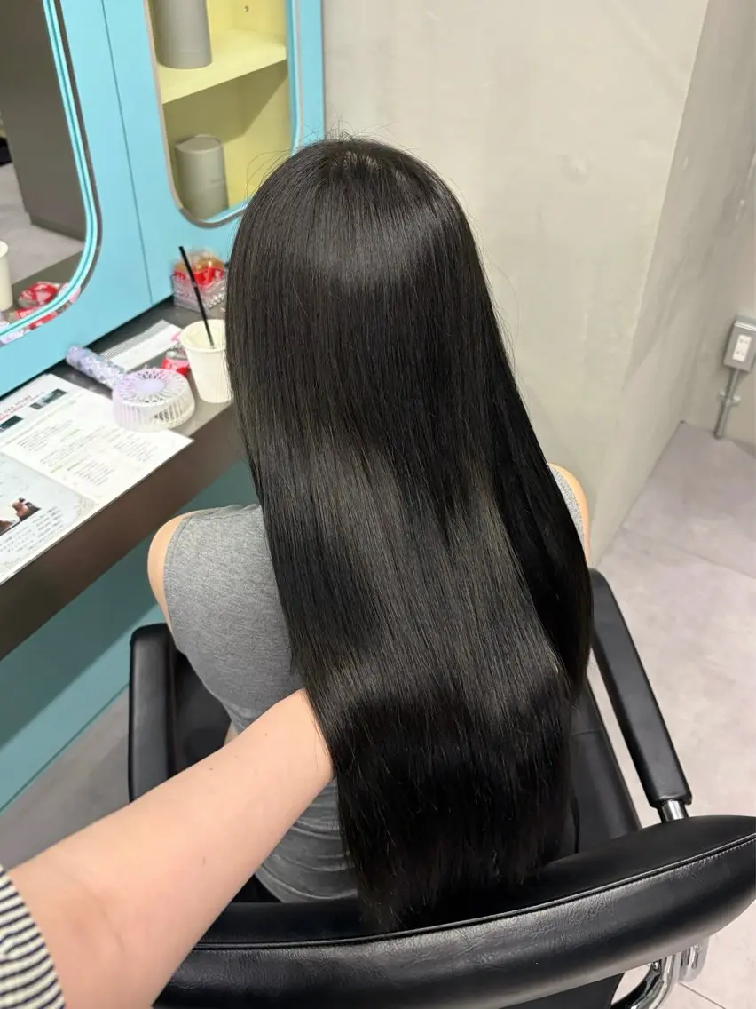 ロング 切りっぱなしボブ ボブ 顔まわりレイヤー 顔周りカット 髪質改善 kyon🎀 透明感カラー/西梅田のヘアスタイル