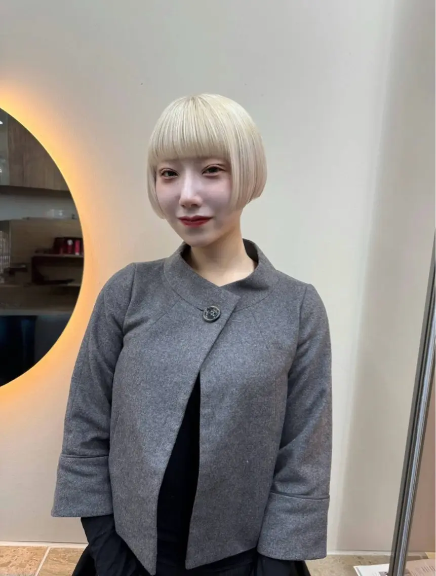 《 ハイトーン 》ダブルカラー(カラー+ケアブリーチ)+treatmentの写真
