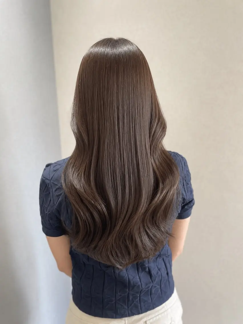 ロング カット ヘアカラー トリートメント ince hair/ miraiのヘアスタイル