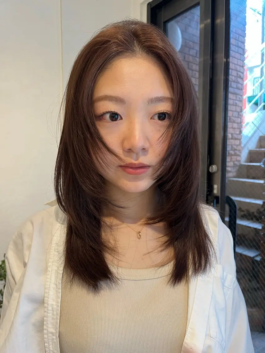 ミディアム カット ヘアカラー トリートメント HARUKA/ 透明感カラーのヘアスタイル