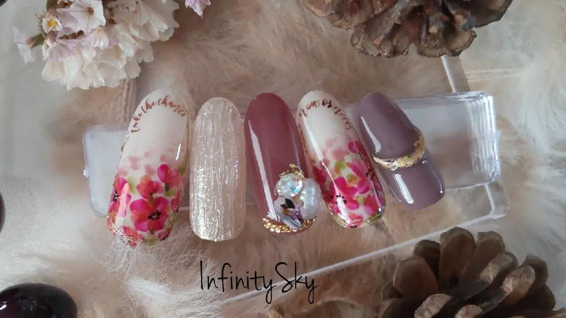 ネイル アートネイル フラワーネイル infinity skyのネイルデザイン