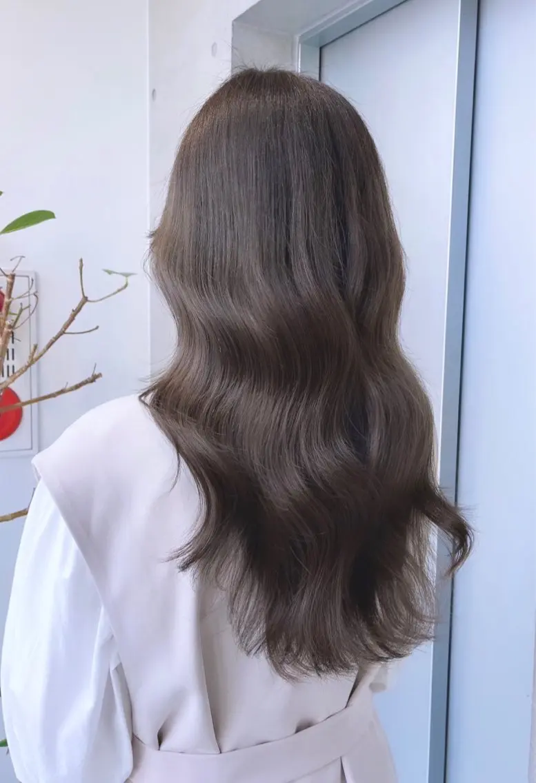 セミロング カラー カット ヘアカラー トリートメント 🌫️大人韓国ヘア 🌫️naoyaのヘアスタイル