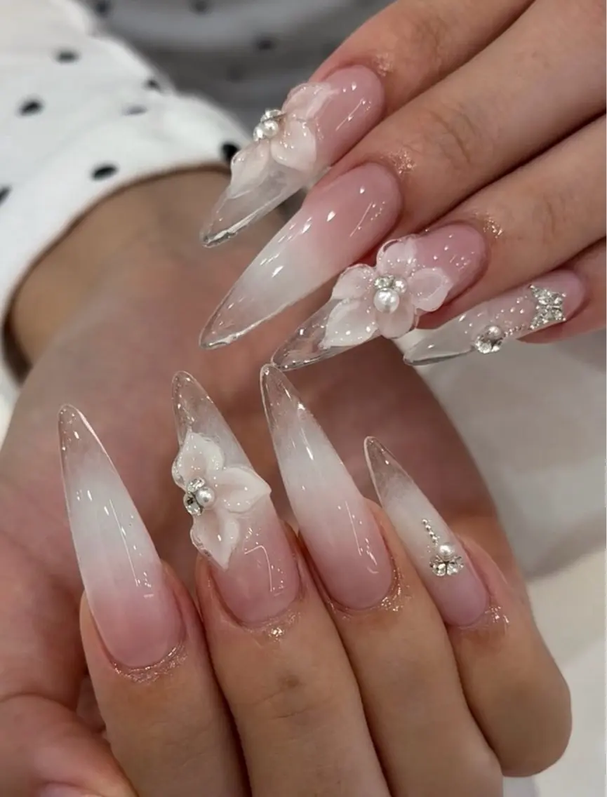 ネイル 韓国ネイル マグネットネイル 持ち込み ハンドネイル ハンドケア Mika nail_Royalのネイルデザイン