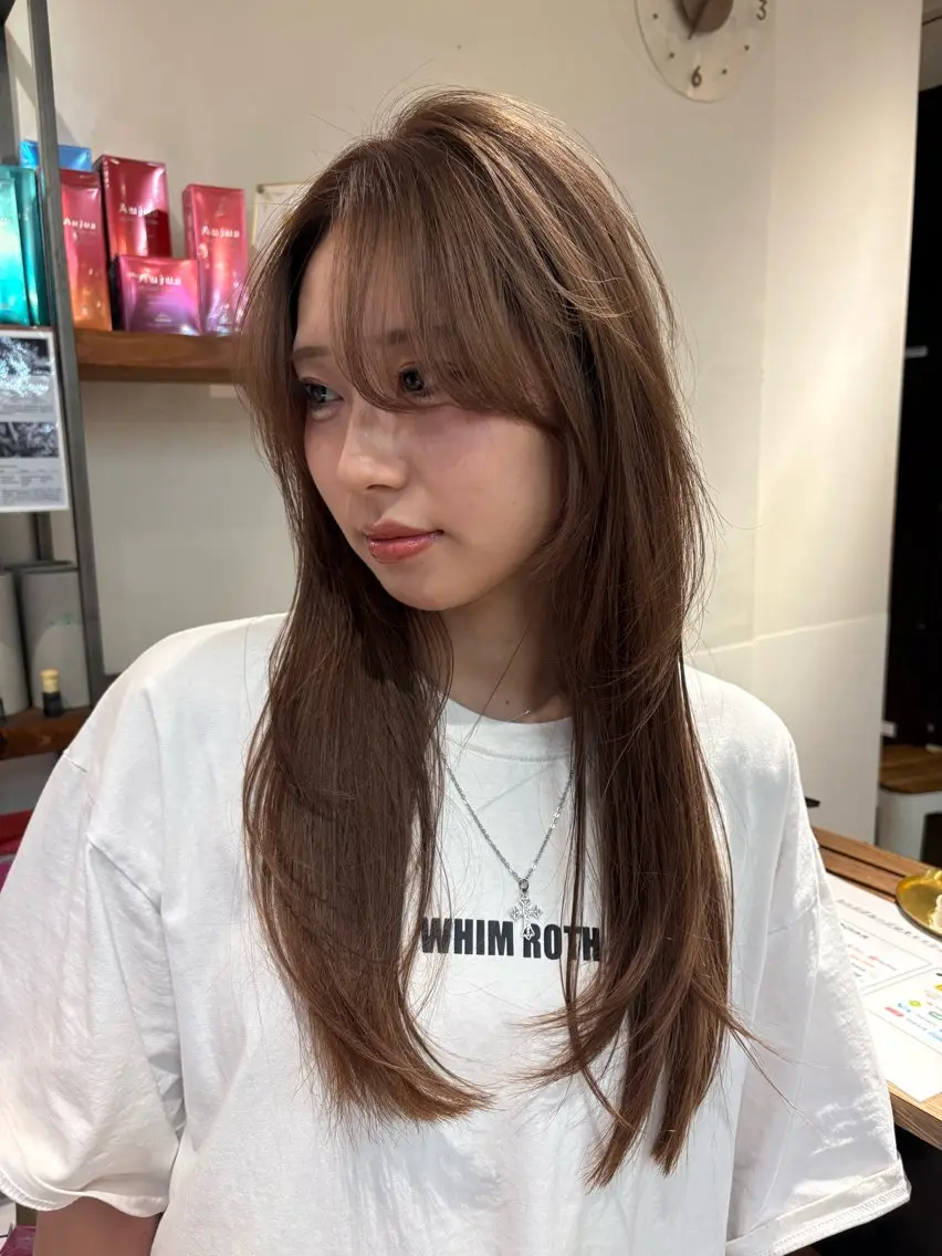 ロング カラー ヘアカラー ナチュラルヘア🫧 ナナミのヘアスタイル
